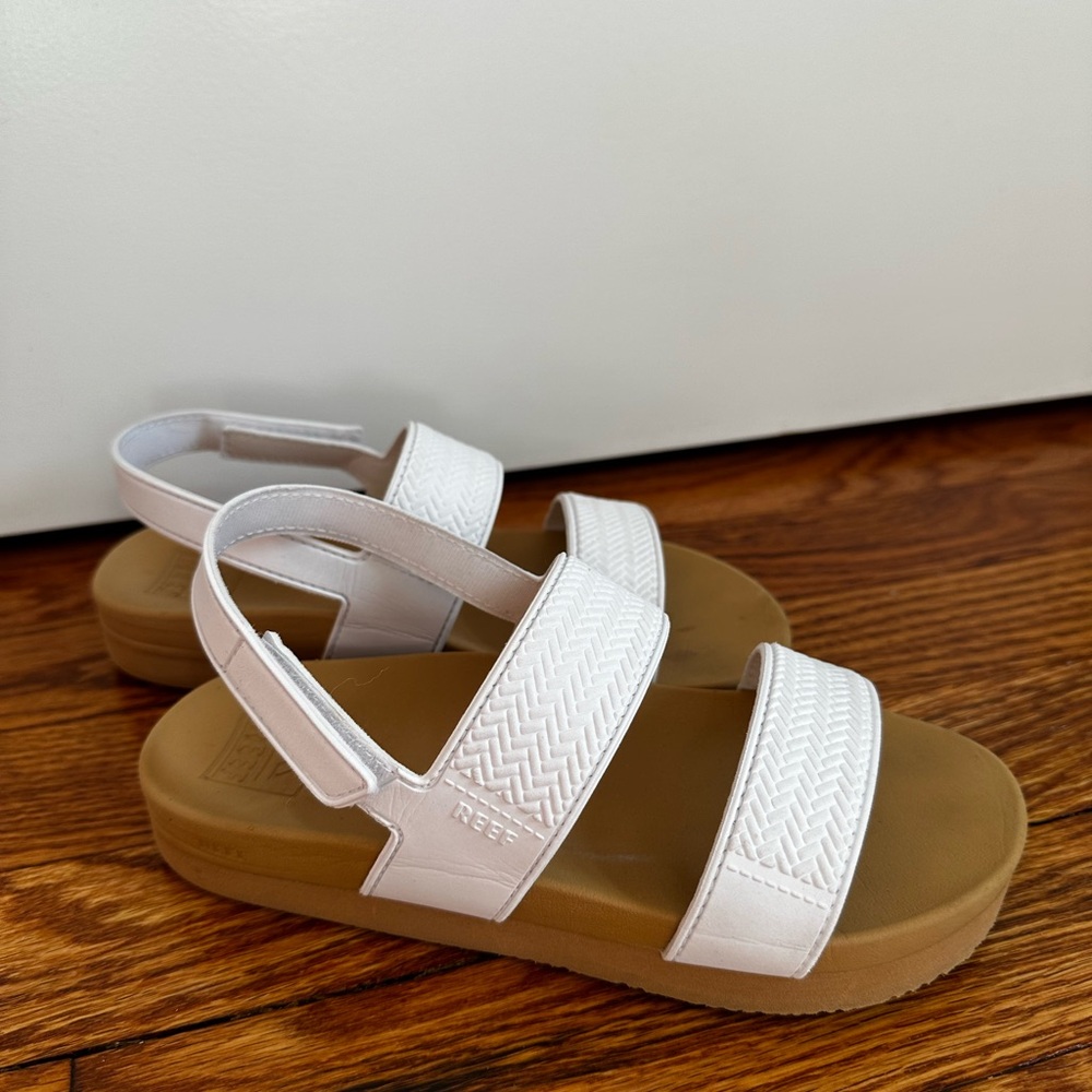 Reef Kids White Strappy Sandals with Tan Footbed